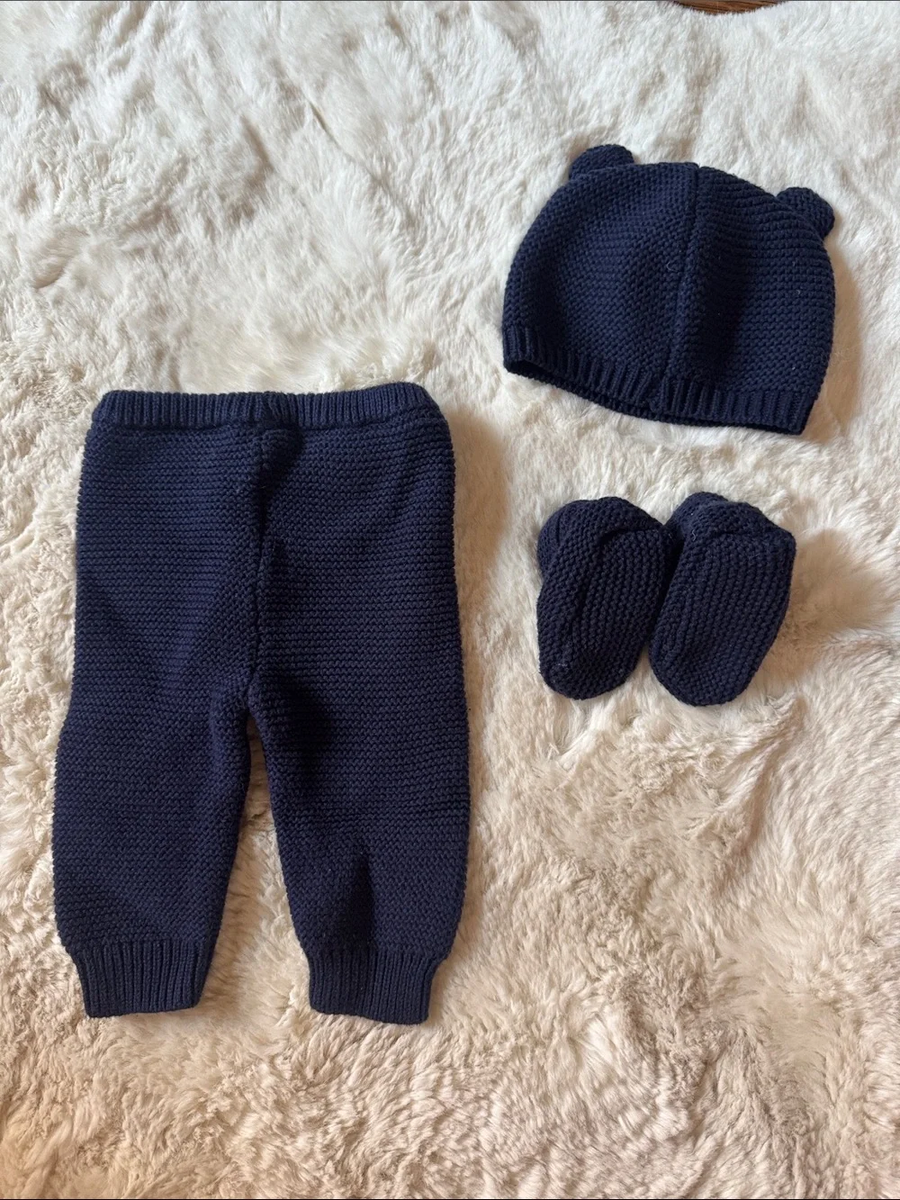 GAP Navy Knit Baby Hat, Pants & Booties Set